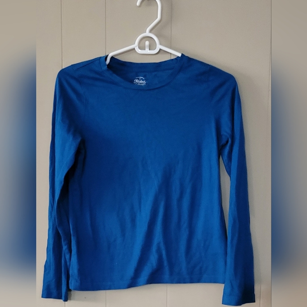 Girls long sleeved tops
